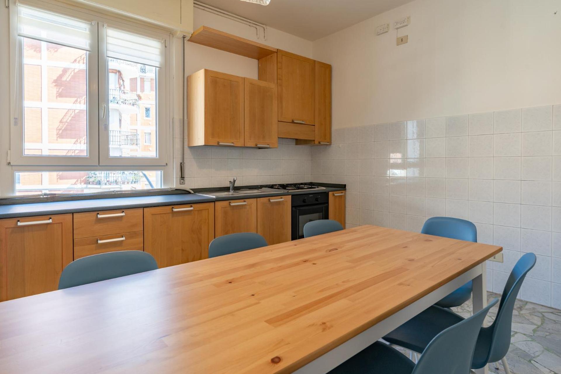 Spacious Apartment With Panoramic Views In Lecco Exterior foto